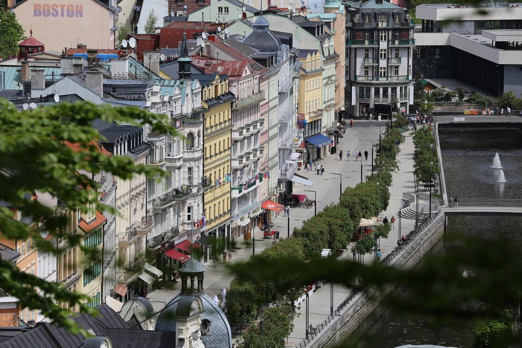 Hotel Renesance Krasna Kralovna Karlovy Vary Dış mekan fotoğraf