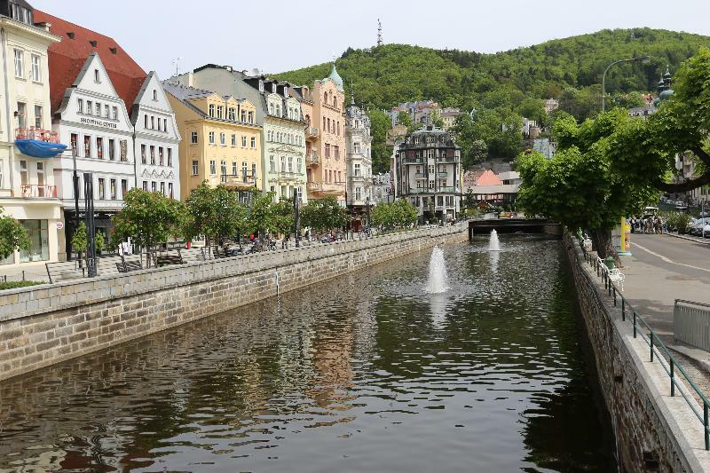 Hotel Renesance Krasna Kralovna Karlovy Vary Dış mekan fotoğraf