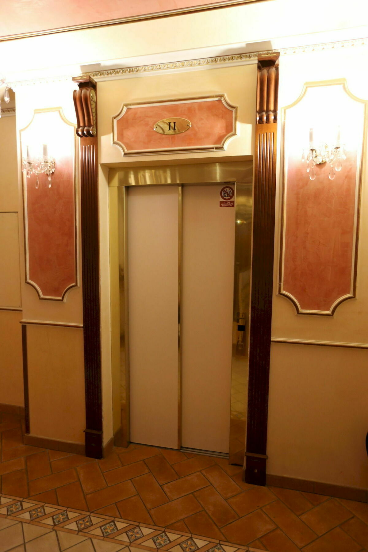 Hotel Renesance Krasna Kralovna Karlovy Vary Dış mekan fotoğraf